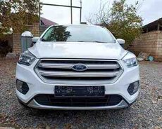 Ford Escape, 2019 il
