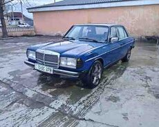 Mercedes E 200, 1984 il