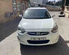 Hyundai Accent, 2010 il