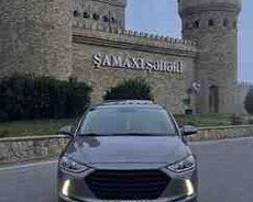 Hyundai Elantra, 2018 il