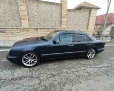 Mercedes E 200, 1999 il