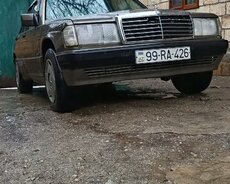 Mercedes 190, 1990 il