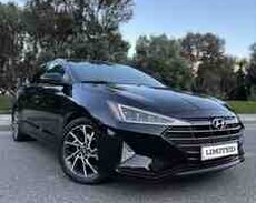 Hyundai Elantra, 2019 il