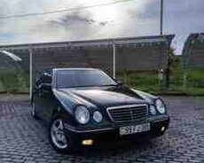 Mercedes E 220, 1999 il