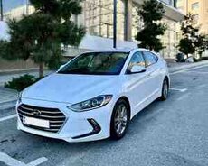 Hyundai Elantra, 2017 il