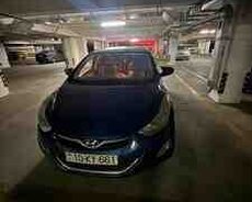 Hyundai Elantra, 2012 il