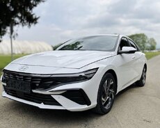 Hyundai Elantra, 2024 il