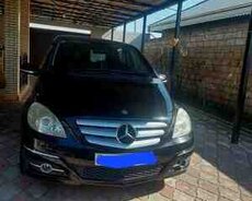 Mercedes B 180, 2009 il