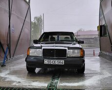 Mercedes E200, 1992 il