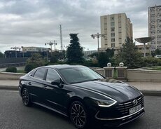 Hyundai Sonata, 2022 il