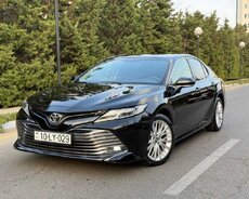 Toyota Camry, 2020 il