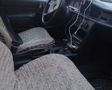 Mercedes 190, 1992 il