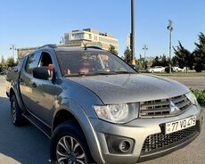 Mitsubishi L 200, 2015 il
