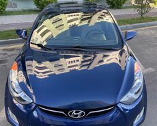 Hyundai Elantra, 2012 il