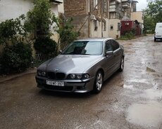 BMW 528, 1999 il