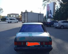 Mercedes 190, 1993 il