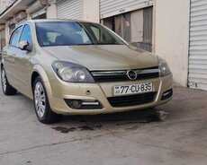Opel Astra, 2004 il