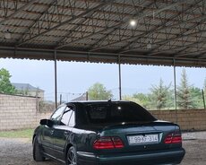 Mercedes W210, 2000 il