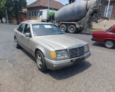 Mercedes E-cllas, 1992 il