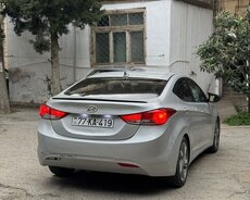 Hyundai Elantra, 2011 il