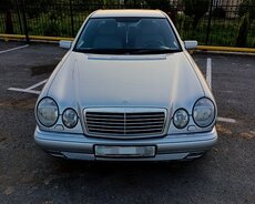 Mercedes E200, 1998 il