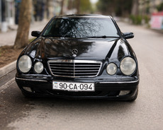 Mercedes E 240, 2000 il
