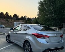 Hyundai Elantra, 2013 il