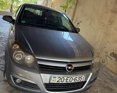 Opel Astra, 2005 il