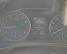 Hyundai Elantra, 2017 il