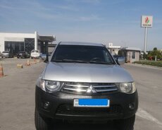 Mitsubishi L200, 2011 il