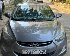 Hyundai Elantra, 2012 il