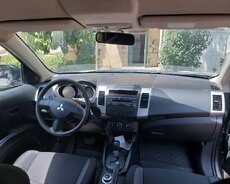 Mitsubishi Outlander, 2012 il