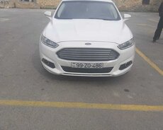 Ford Fusion, 2015 il