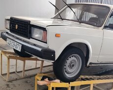 LADA 2105, 1982 il