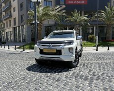 Mitsubishi Mitsubishi L200, 2022 il
