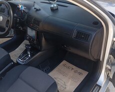 Volkswagen Golf4, 2001 il