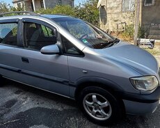 Opel Zafira, 2000 il