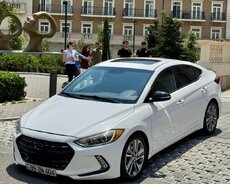 Hyundai Elantra, 2017 il