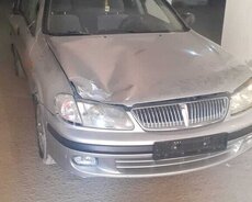 Nissan Sunny, 2002 il