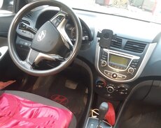 Hyundai Accent, 2013 il