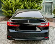 Toyota Camry, 2025 il
