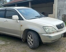 Toyota Harrier, 2001 il