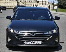 Hyundai Elantra 2020, 2020 il