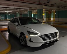 Hyundai Sonata, 2022 il