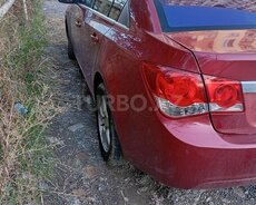 Chevrolet Cruz, 2011 il