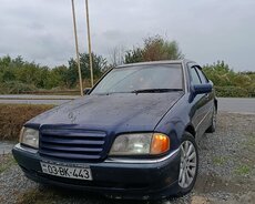 Mercedes 202, 1995 il